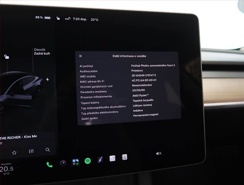 Tesla Model 3 (2023) Long Range 4WD 84kWh, SoH 97% - fotka 26 z 32