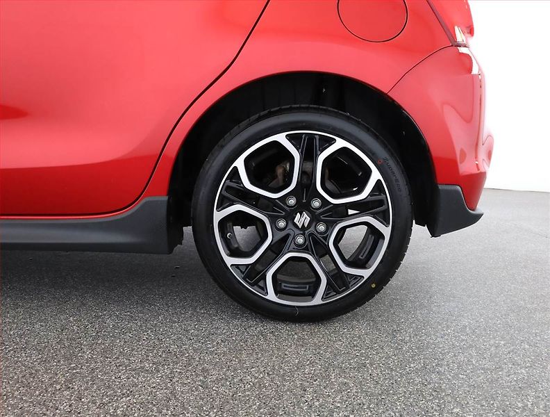 Suzuki Swift (2019) 1.4 BoosterJet Sport - fotka 17 z 17