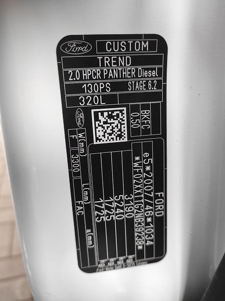 Ford Transit Custom 2,0EcoBlue mHev, L2, 6 míst,TZ - fotka 27 z 44