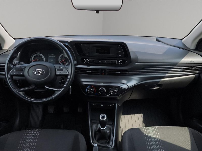 Hyundai i20 (2022) 1.2i 62kW, ČR, 1. Maj., Serv. - fotka 9 z 21