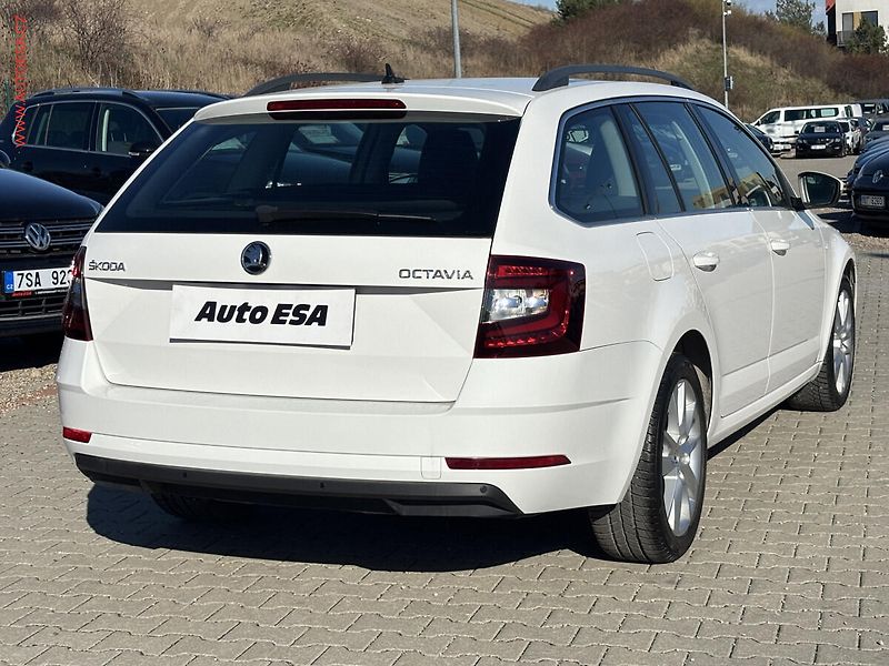 Škoda Octavia (2020) 1.6 TDi, 2.maj,ČR, Style - fotka 4 z 20