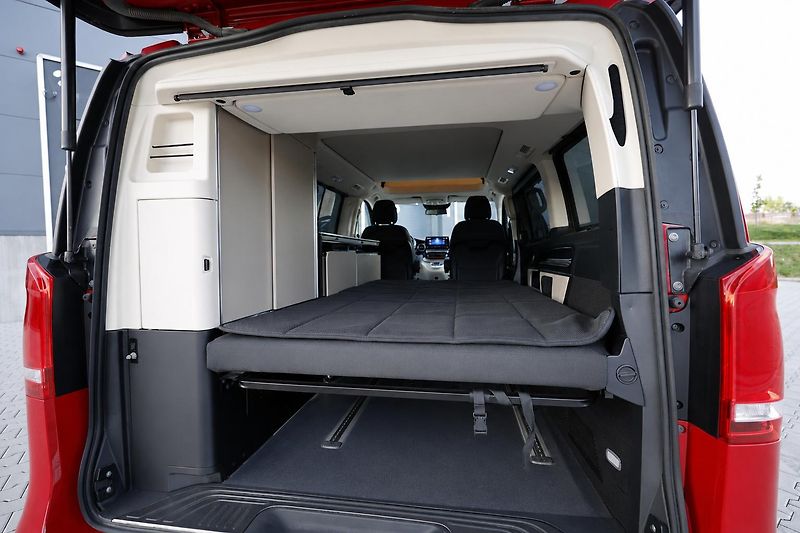 Mercedes-Benz Třídy V (2023) V 250 d Marco Polo - fotka 10 z 32