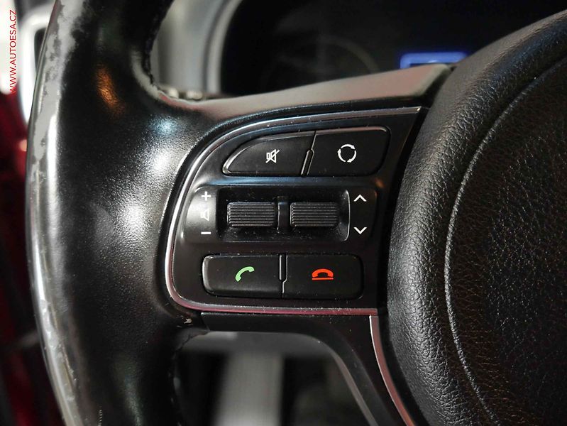 Kia Sportage (2017) 1.6 GDI, ČR, Navi, LED, AC - fotka 12 z 22