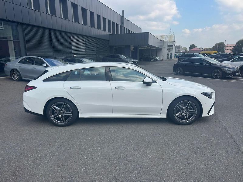 Mercedes-Benz CLA 200 d Shooting Brake AKCE - fotka 8 z 24