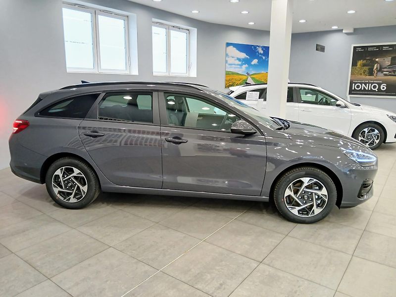 Hyundai i30 (2026) 1.0 T-GDI GO Czech! - fotka 8 z 16