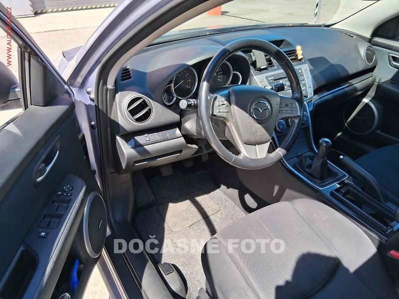 Mazda 6 (2009) 2.0 i, xenon, autoAC - fotka 3 z 3