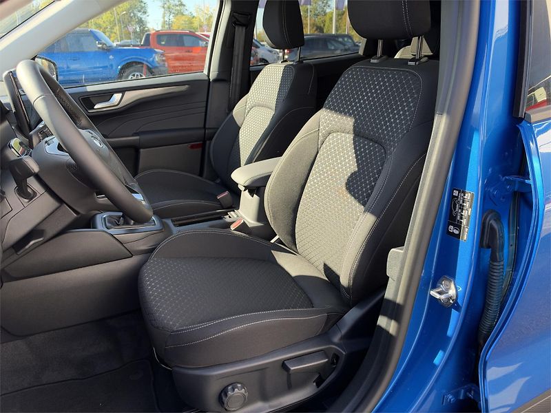 Ford Kuga (2026) Titanium, 5dveřová, 1.5 EcoBoo - fotka 15 z 21