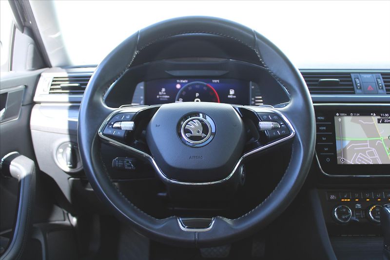 Škoda Superb 2.0TDI 147kW DSG 4x4 STYLE - fotka 13 z 34