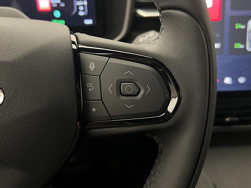 Lynk & Co 01 CORE PHEV AUT CZ 1.maj - fotka 24 z 48