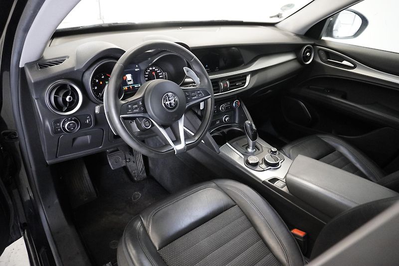 Alfa Romeo Stelvio (2018) STELVIO 2.2D Q4 AUTOMAT - fotka 16 z 35