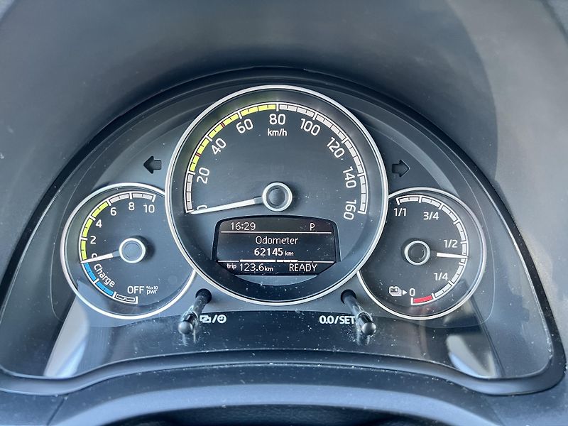 Škoda Citigo e iV 61kw KLIMA TEMPOMAT ALU - fotka 14 z 39