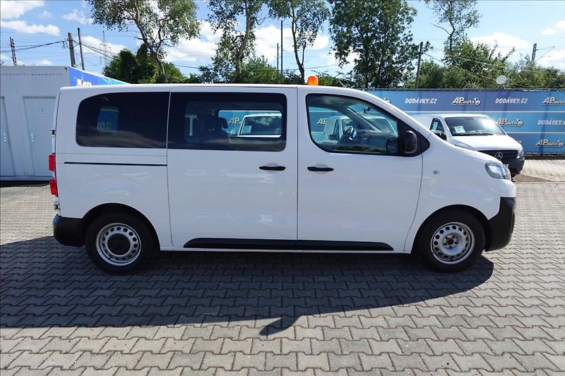 Citroën Jumpy 2,0 HDi  L2H1 6MÍST KLIMA SERV - fotka 7 z 39
