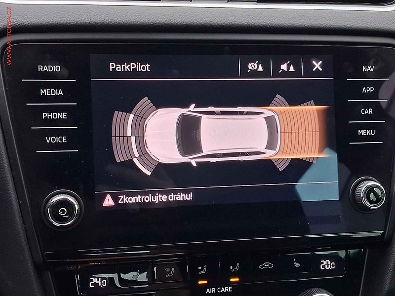 Škoda Octavia (2017) 2.0 TDi, 2.maj, DSG, LED - fotka 18 z 19