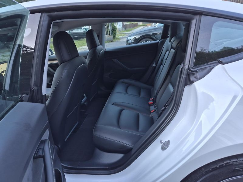 Tesla Model 3 LONG RANGE DUAL MOTOR TZ 94,2% - fotka 12 z 49