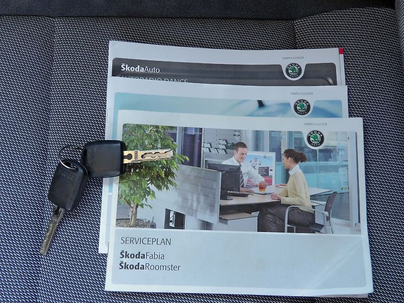 Škoda Fabia 1.2HTP Klima Tažné Serviska - fotka 23 z 36