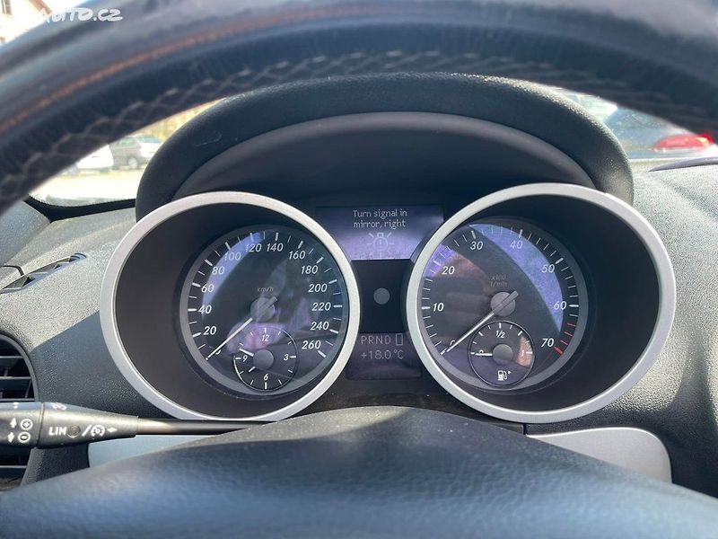 Mercedes-Benz SLK (2006) 200 KOMPRESSOR - fotka 14 z 20