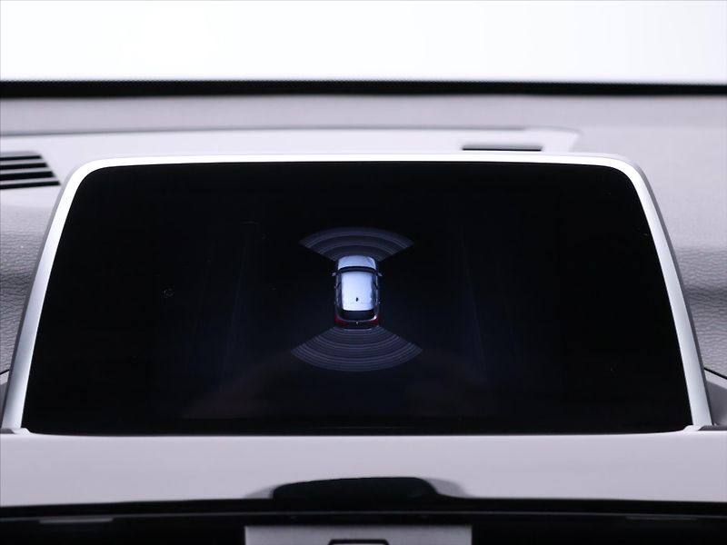 BMW X1 2,0 Xdrive 18d Sport - fotka 27 z 40