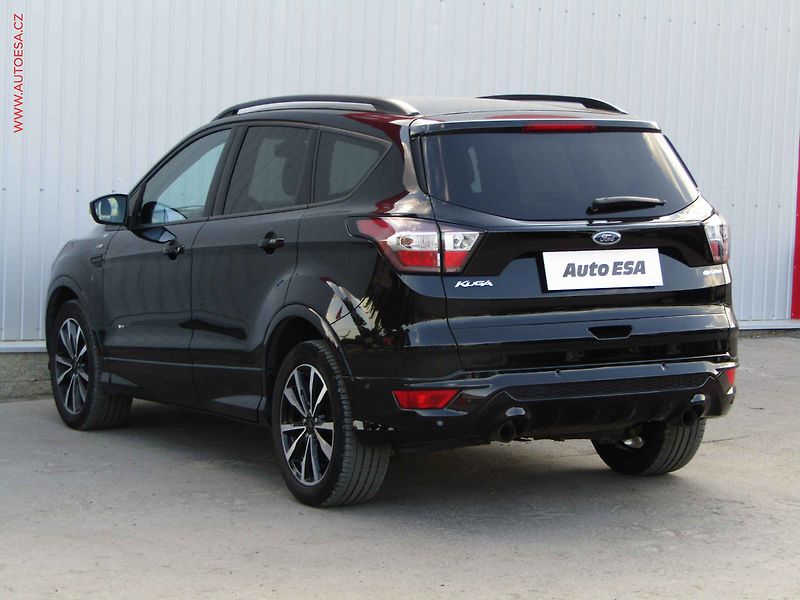 Ford Kuga (2017) 2.0 TDCi 4x4, 1.maj,ČR, AT - fotka 6 z 21