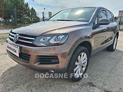 Volkswagen Touareg (2011) 3.0 V6 4x4, 2.maj, AT, bixen - fotografie inzerátu