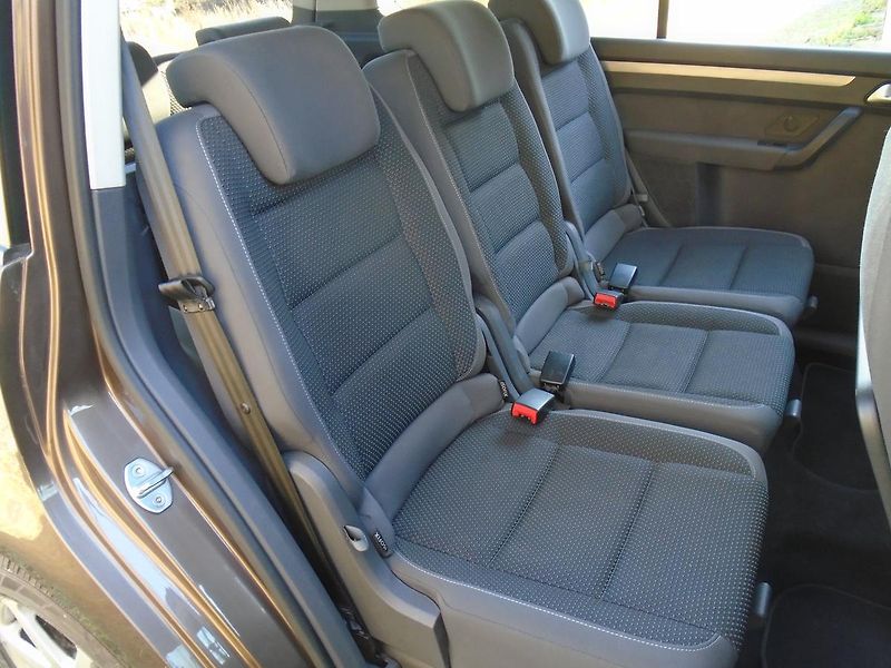 Volkswagen Touran 2.0 TDI 7míst,servisní histori - fotka 9 z 42