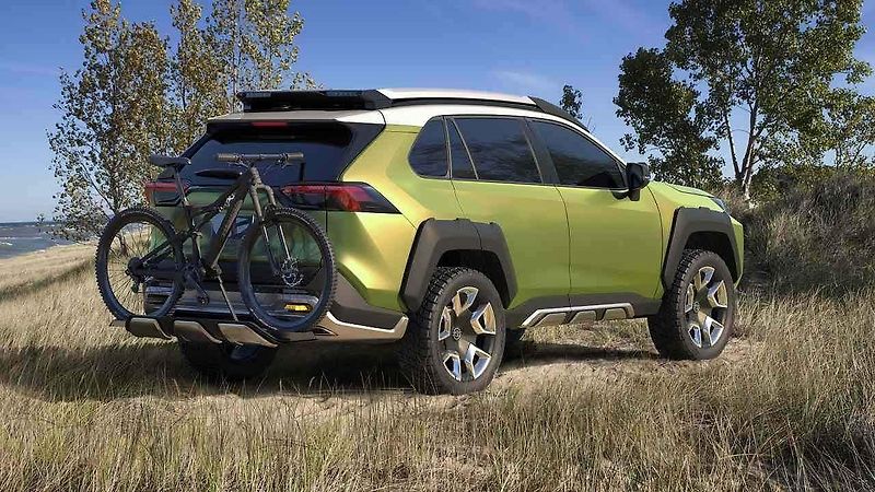 Upoutávka na novou Toyotu RAV4.