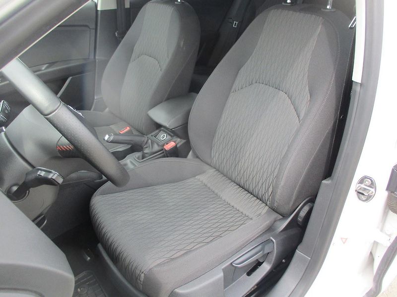 Seat Leon 1,2TSi 77kW STYLE FULL LED - fotka 15 z 48