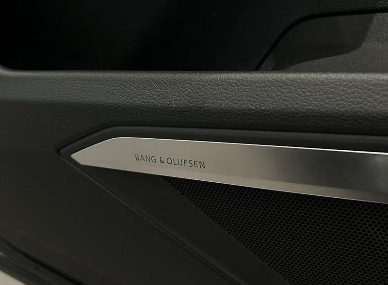 Audi Q8 e-tron 55 Q 360k Pano Matrix 4 zóny   - fotka 11 z 18
