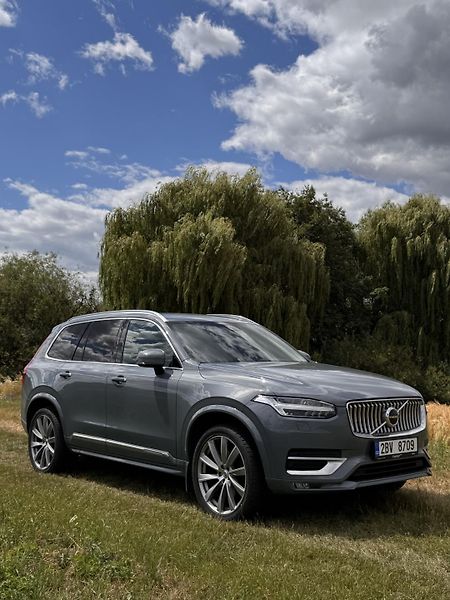 Volvo XC90 (2019) XC90 B5 Inscription AWD - fotka 2 z 18