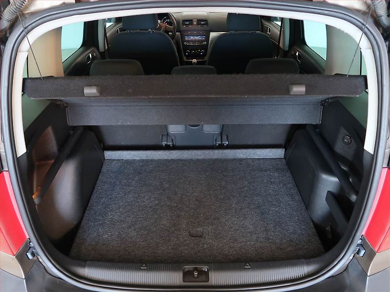 Škoda Yeti (2011) 2.0 TDI, Serv.kniha, Tempomat - fotka 12 z 12