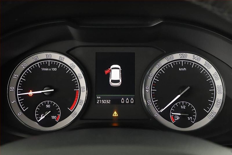 Škoda Karoq (2017) Style Plus 2.0 TDI, 4X4 - fotka 8 z 19