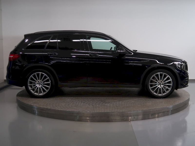 Mercedes-Benz GLC (2017) AMG 350D 190KW 4x4 TAŽNÉ BURMA - fotka 8 z 37