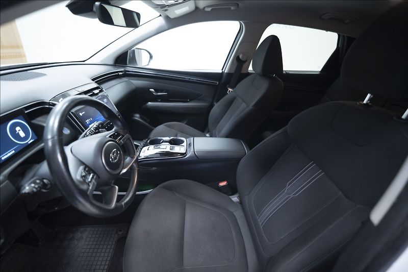 Hyundai Tucson 1,6 T-GDI AT NAVI KAMERA TAŽNÉ - fotka 20 z 43