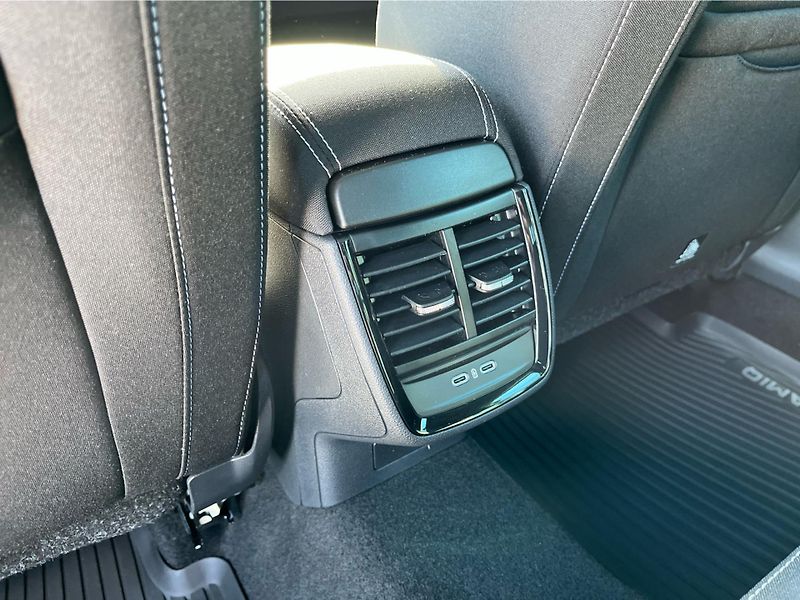 Škoda Kamiq 1,0TSi 85kW MONTE CARLO DSG - fotka 23 z 28