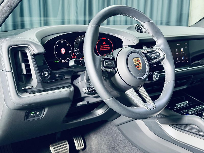 Porsche Cayenne (2024) S V8 CARBON EXT+INT MASAZE MAX - fotka 19 z 42