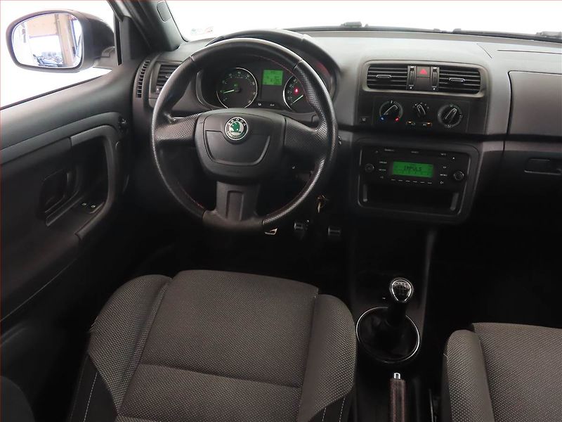 Škoda Fabia (2011) Monte Carlo 1.2 TSI - fotka 7 z 14