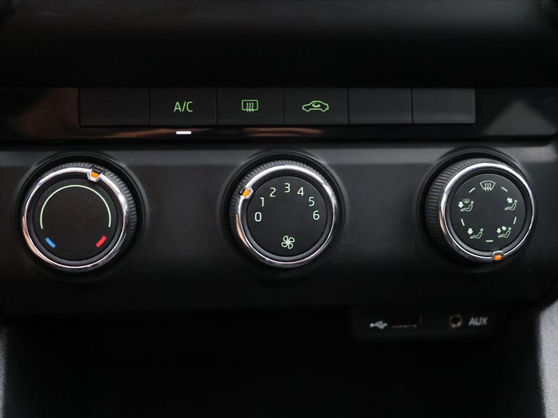 Škoda Octavia 1,2 TSI 63 kW Tempomat CZ - fotka 19 z 27