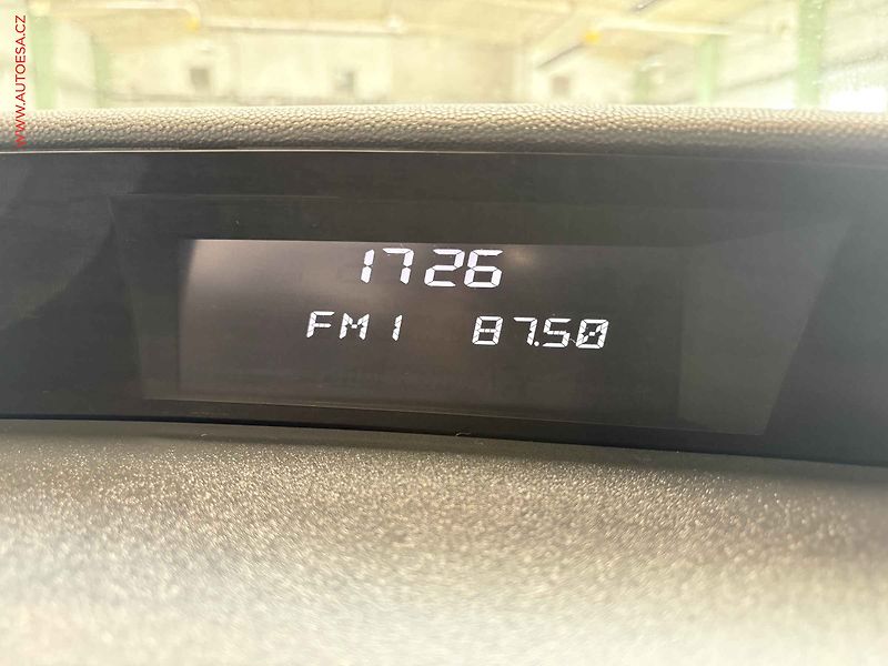 Honda Civic (2007) 1.8i-VTEC, AT, AC, temp - fotka 11 z 15