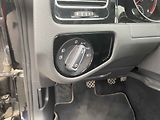 Volkswagen Golf (2018) 2.0 TDi, Highline, LED - náhled 15