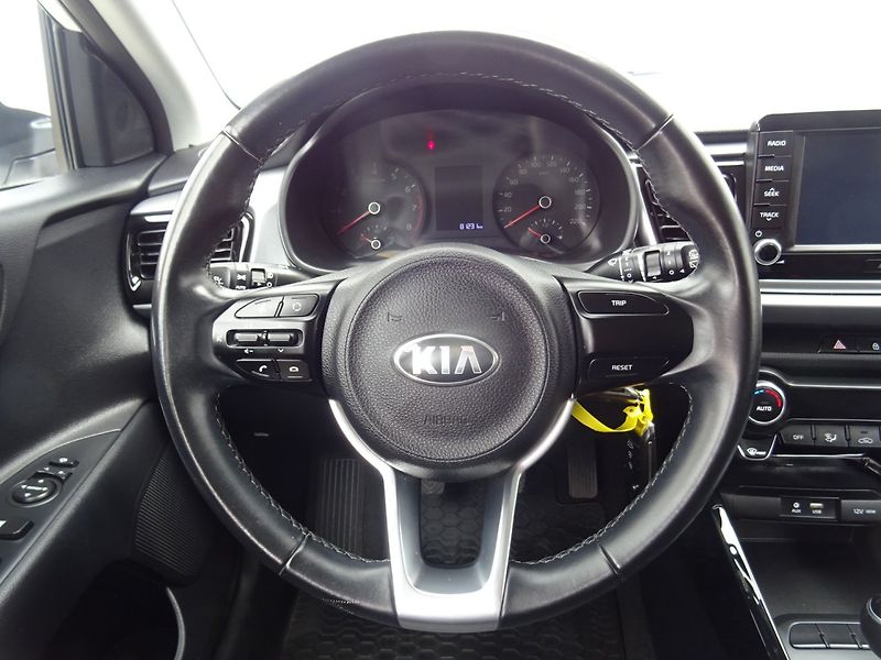 Kia Rio (2019) 1.2i,61kW,1majČR,S.kn,navi - fotka 14 z 24