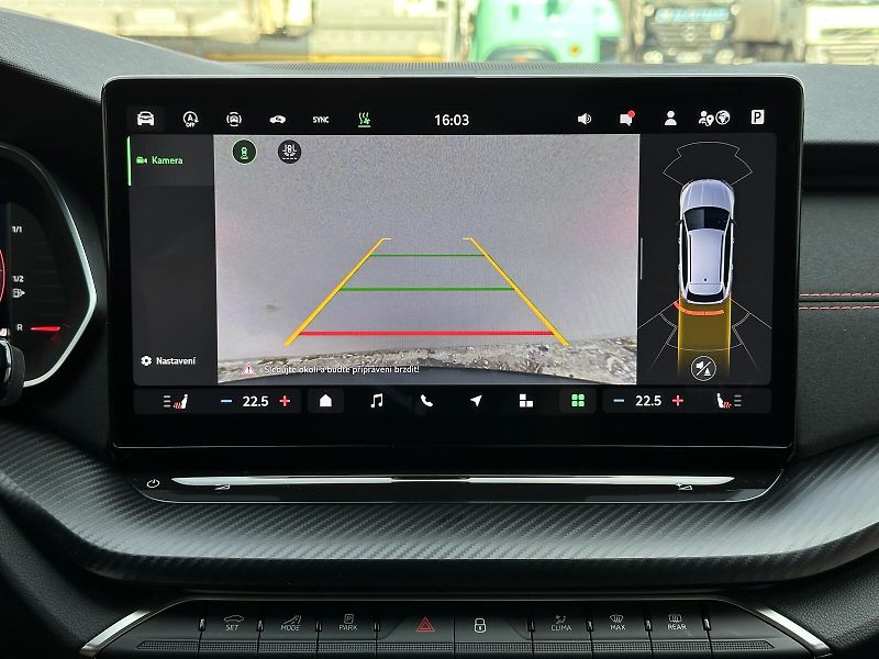Škoda Octavia RS 2.0TSi DSG 265PS NAVI V.Ped - fotka 39 z 51