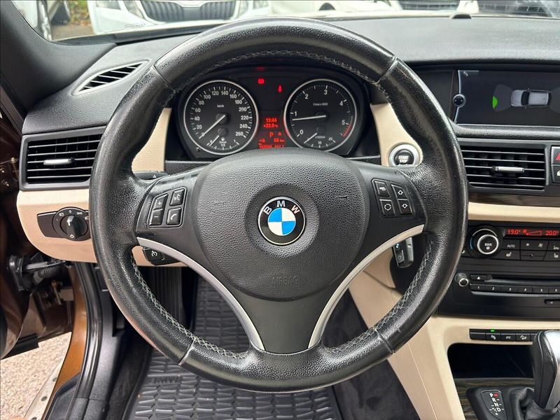 BMW X1 2,0 D XDRIVE,AUTOMAT - fotka 11 z 18