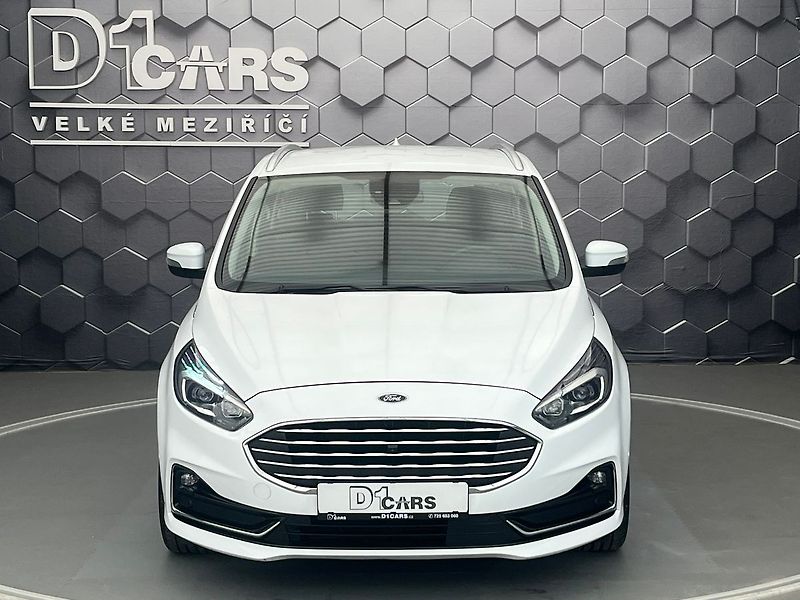Ford S-MAX 2.0 EB Titanium LED manuál - fotka 7 z 58