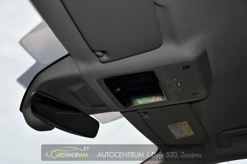 Škoda Superb 2.0TDi 142kW L&K 4x4 - fotka 45 z 61