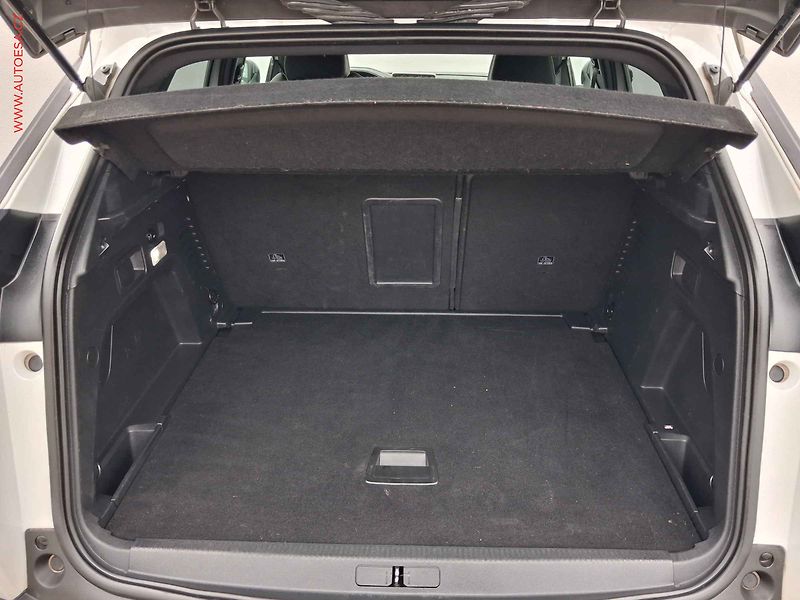 Peugeot 3008 (2017) 1.2PT, GT Line, AT, LED - fotka 7 z 20