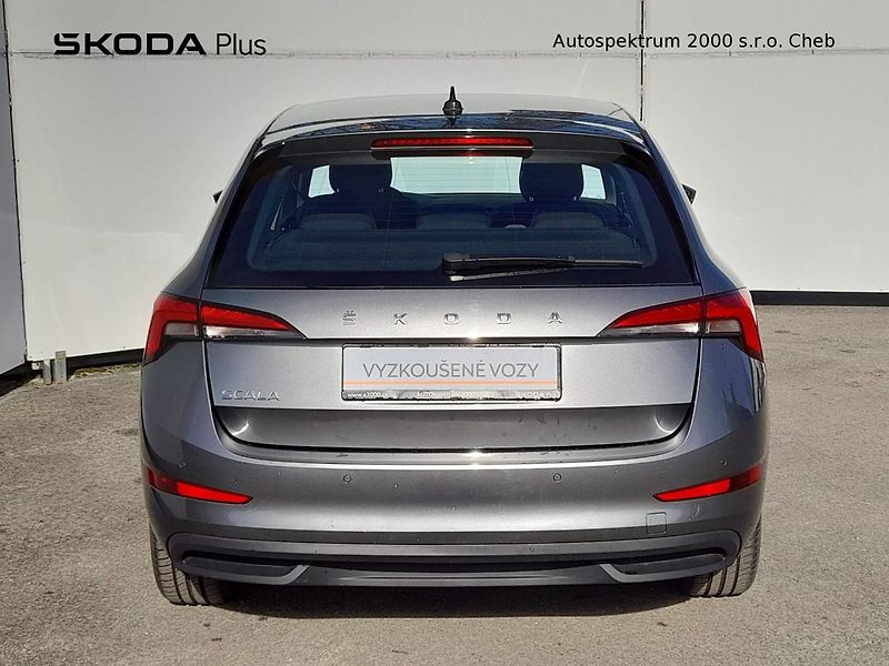 Škoda Scala Ambition Plus 1.5 TSI 110kW 6M - fotka 17 z 28