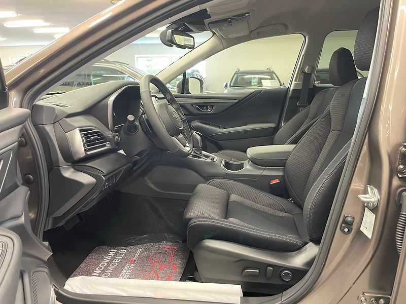 Subaru Outback (2025) 2.5 ACTIVE 2025 | Nové auto - fotka 15 z 38