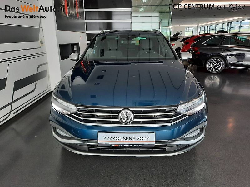 Volkswagen Passat (2023) 2.0 TDI 4Motion (147kW/200k) D - fotka 4 z 26