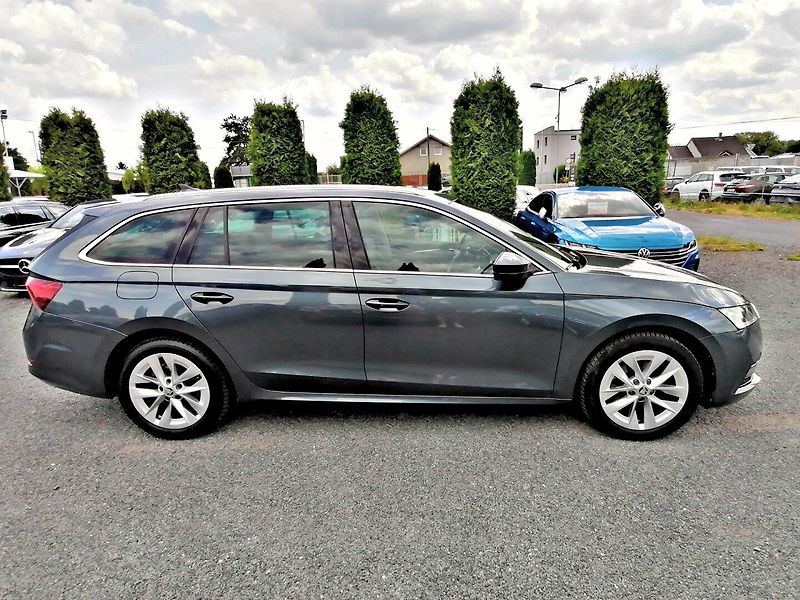 Škoda Octavia (2020) 1.5 TSi Style MATRIX KŮŽE - fotka 6 z 33