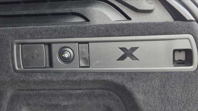 BMW X5 3,0 30d xDrive Msport DPH ČR - fotka 26 z 35