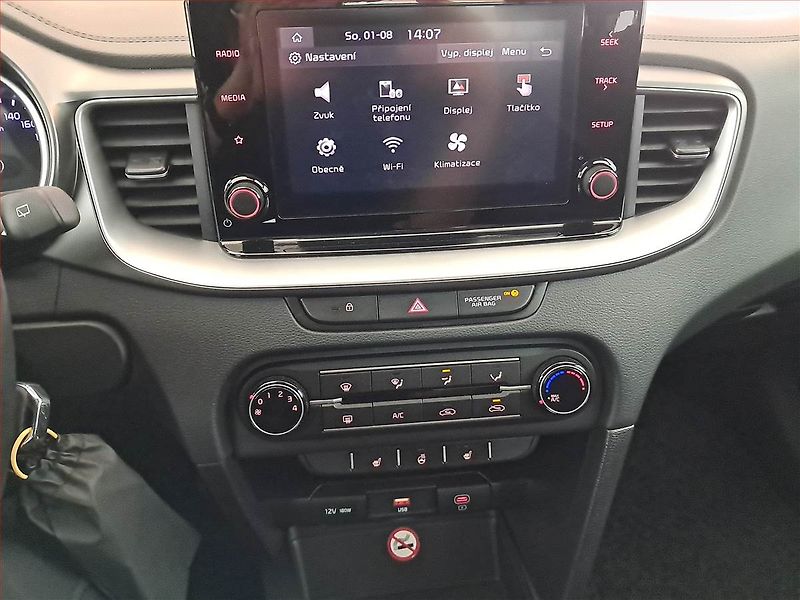 Kia Ceed (2023) Spin 1.0 T-GDI, SPIN, DPH - fotka 12 z 18